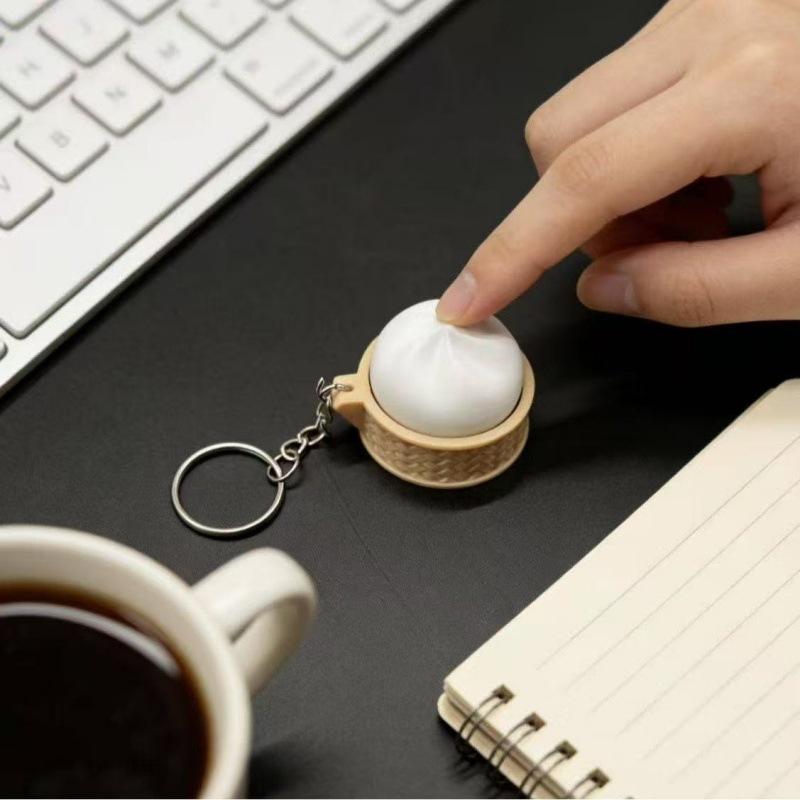Colorful Bun Clicker Keychain  - Car Accessories Bunnings บทวิจารณ์และราคา